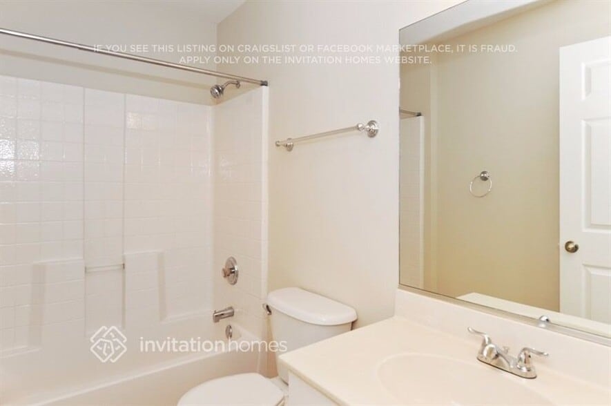 Building Photo - 2112 9th Ave W