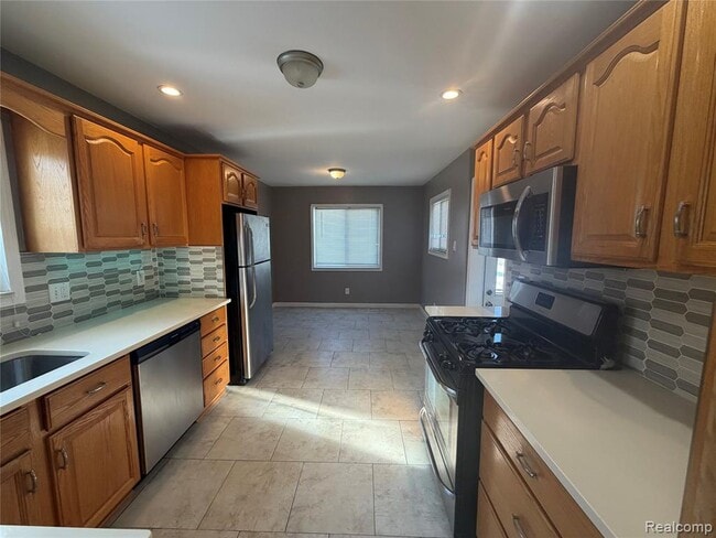 Building Photo - 7970 Campbell St