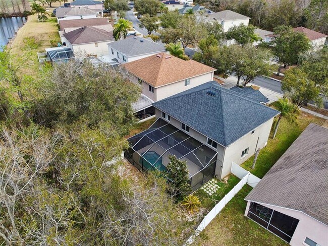 Building Photo - 18154 Sandy Pointe Dr