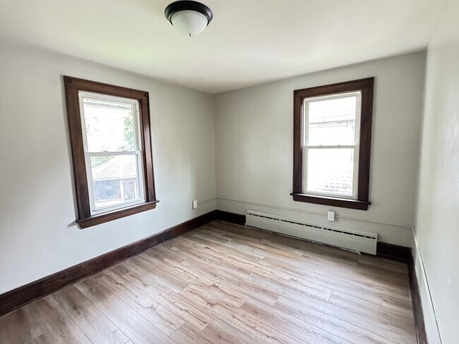 Building Photo - 2221 13th St SW