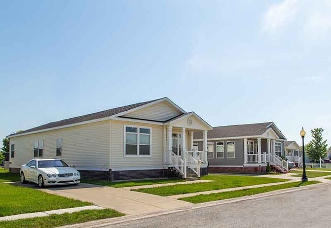 Building Photo - 248 Canary Dr