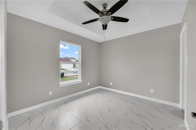 Building Photo - 329 E Trenton Rd