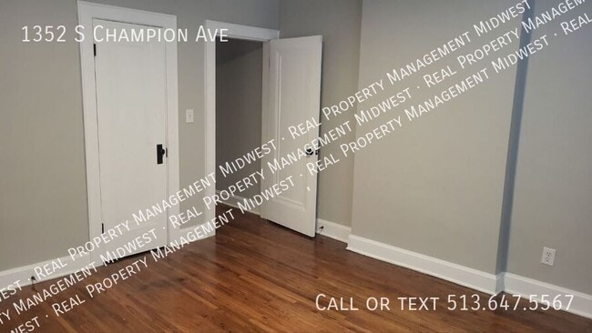 Building Photo - 1352 S Champion Ave