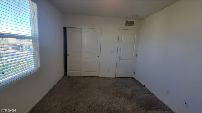 Building Photo - 8772 Belle Castle Ct