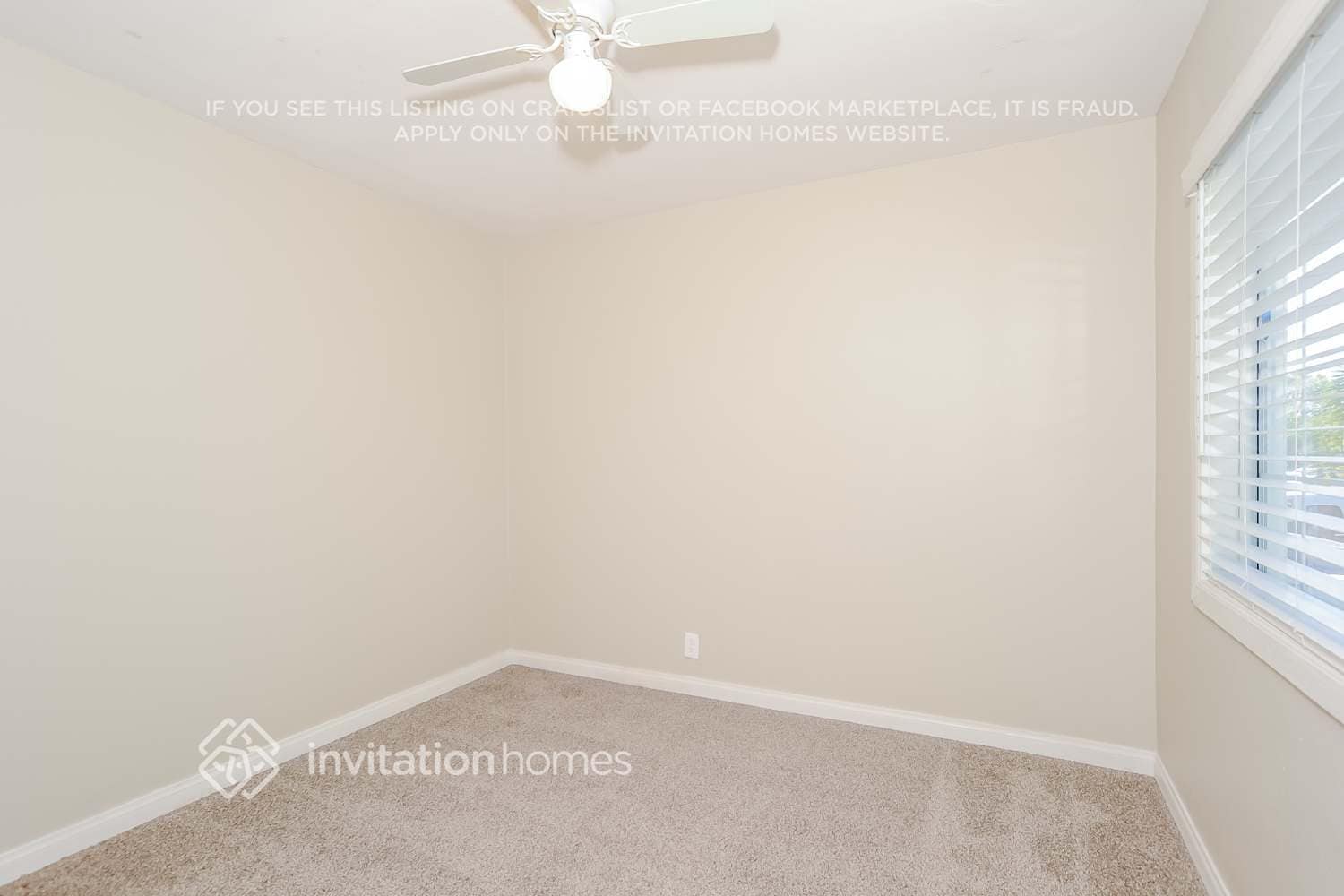 Building Photo - 8002 Crosnoe Ave