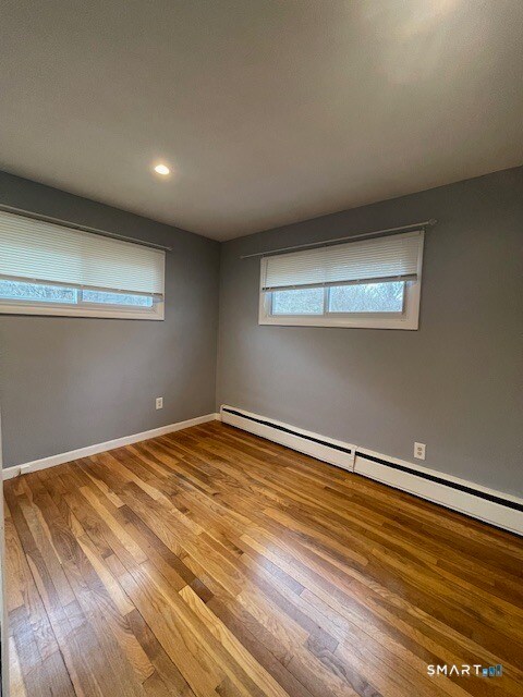 Building Photo - 16 Bluff Rd