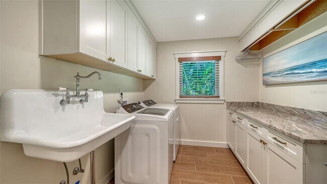 Building Photo - 690 Old Compass Rd