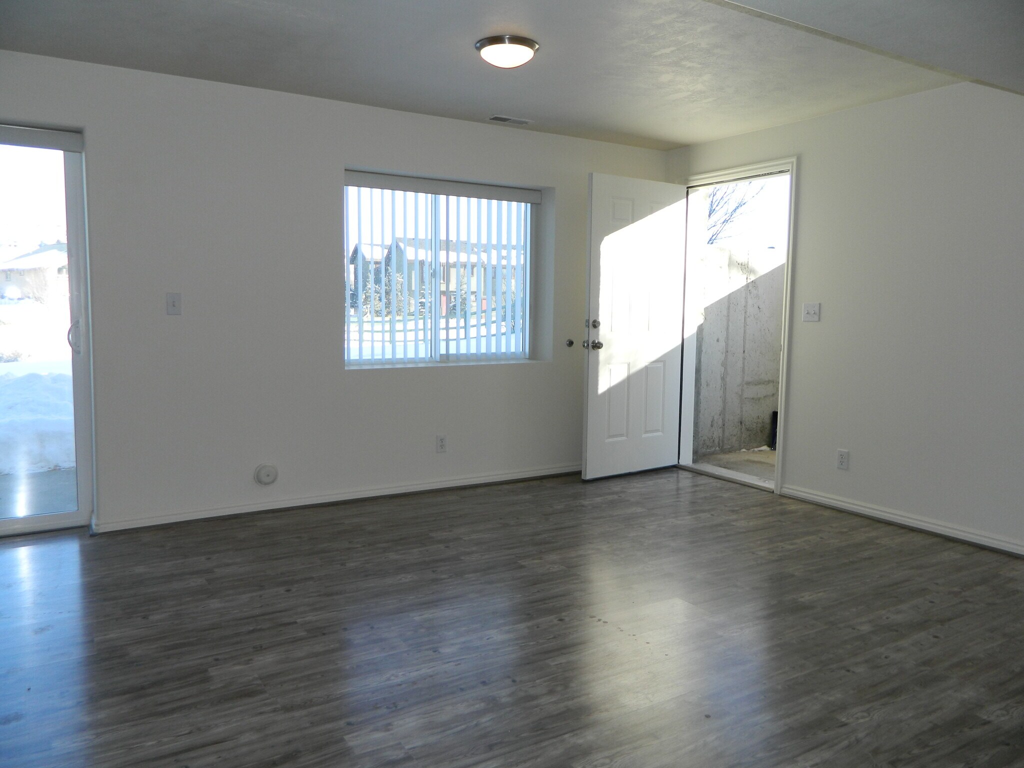 Building Photo - 6304 Parkridge Dr