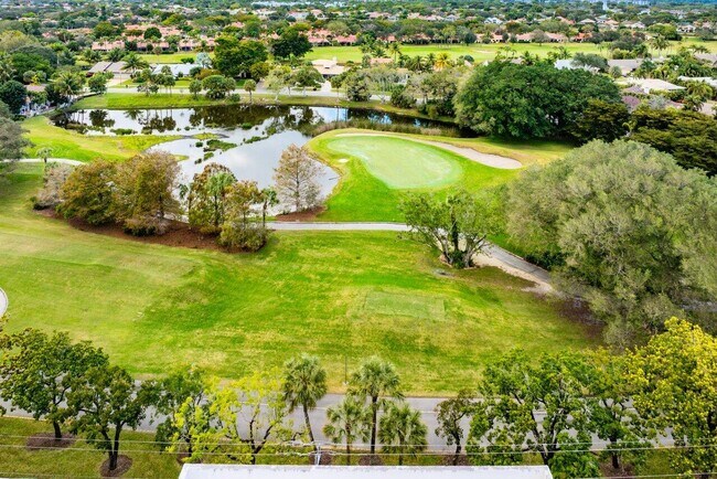 Building Photo - 2400 Deer Creek Country Club Blvd