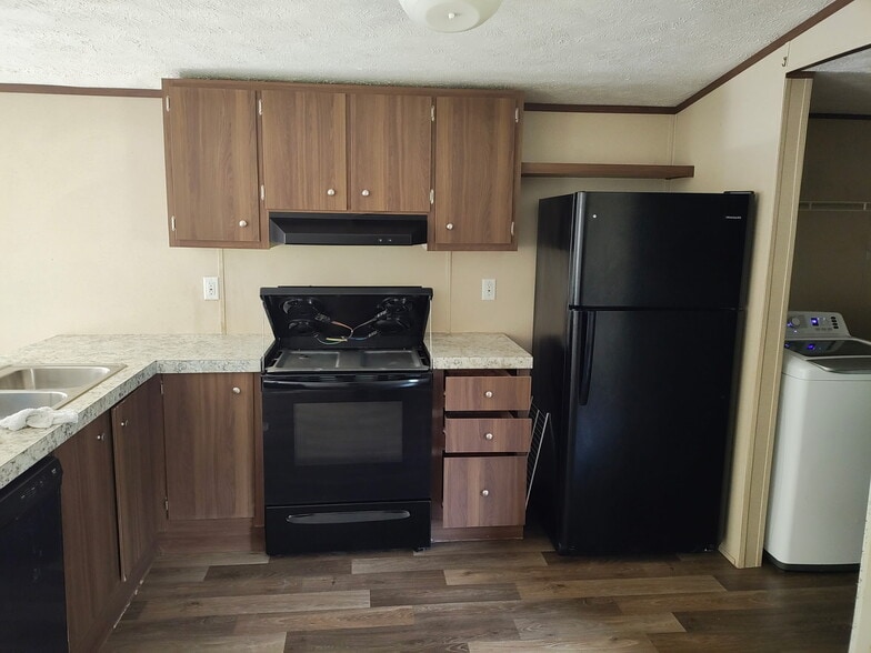 Primary Photo - 2161 Grand Prix Dr
