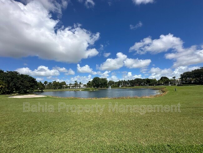 Building Photo - 3730 Alcantara Ave