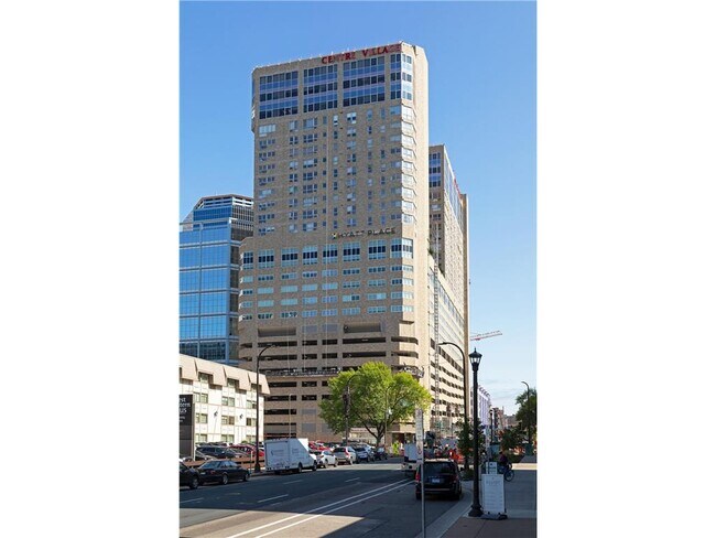 Building Photo - 431 S 7th St