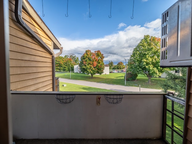 Building Photo - 489 Idlewood Blvd