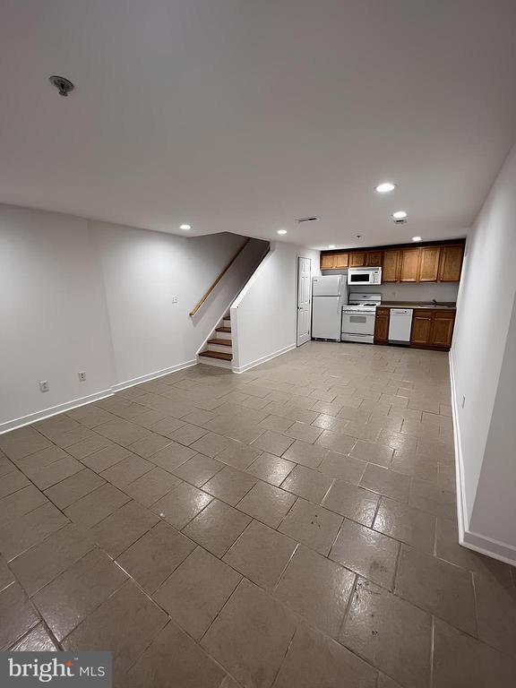 Building Photo - 3321 Powelton Ave