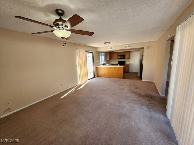 Building Photo - 25 Jensen Dr