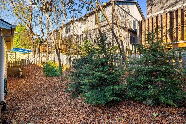 Building Photo - Cozy & Fully-Furnished West Asheville 2-Bedroom (Utilities Included)