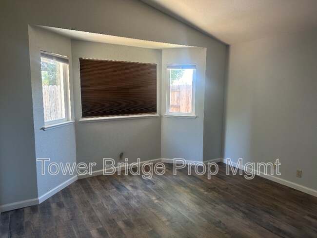 Building Photo - 1349 Chignahuapan Way