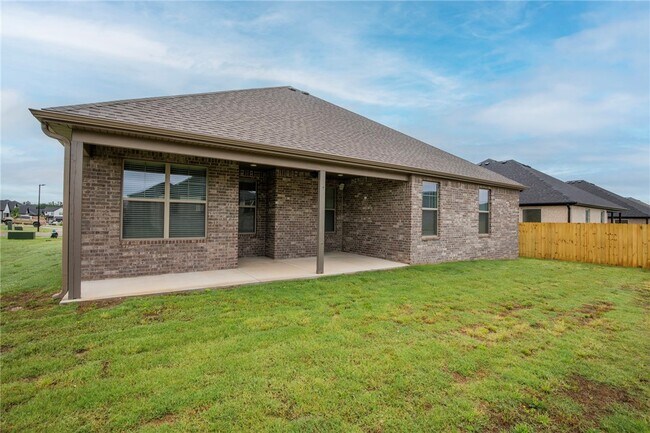 Building Photo - 7843 Range