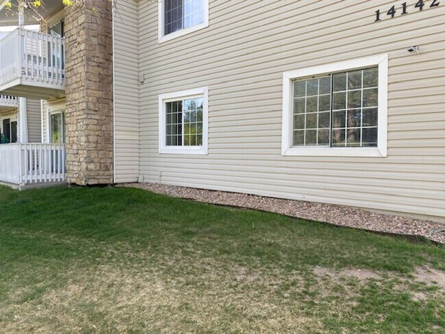 Building Photo - 14142 E Colorado Dr