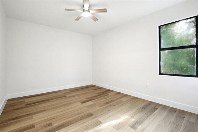 Building Photo - 10368 Port Everglades St