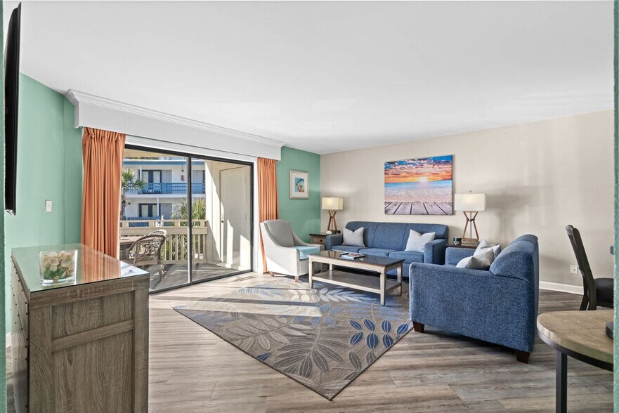 Building Photo - 2805B N Ocean Blvd