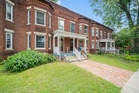 Building Photo - 20 Linden St