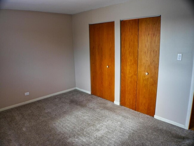 Building Photo - 4827 W 109th St