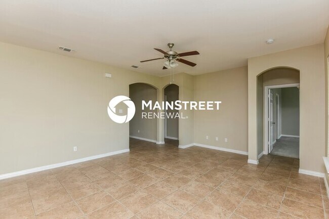 Building Photo - 3 Bedroom Pet-Friendly Home in Crowley, TX with Main Street Renewal