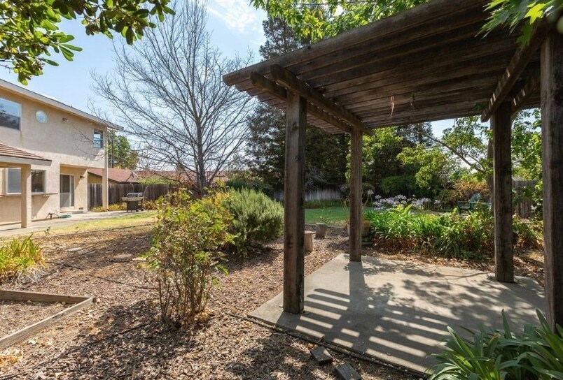 Building Photo - 6816 Appomattox Way