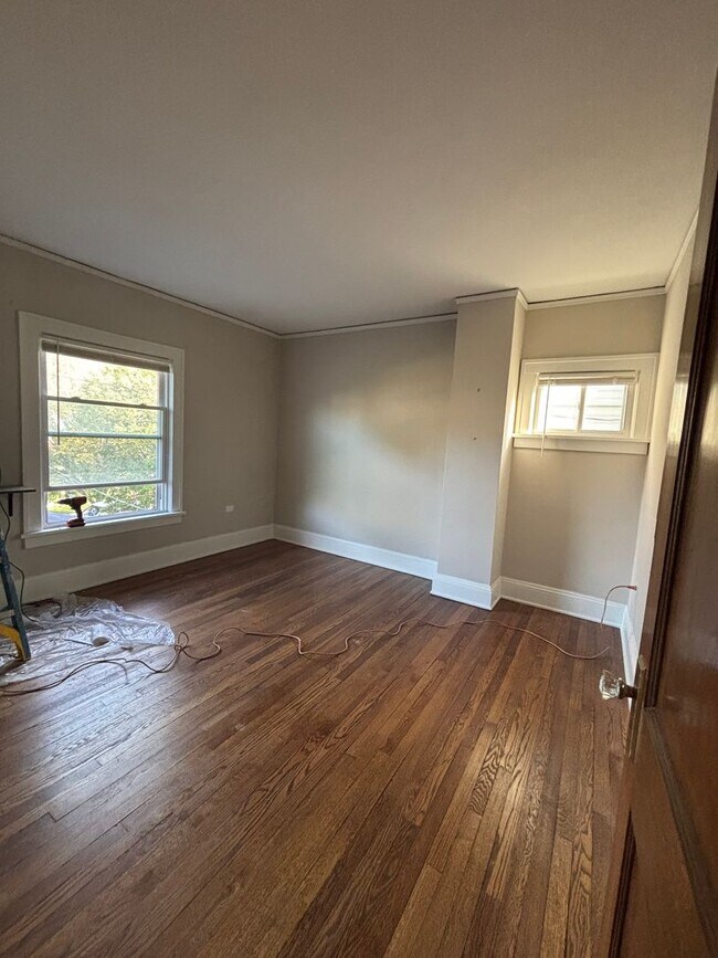 Building Photo - Charming 3-Bedroom Home in the Heart of Cl...