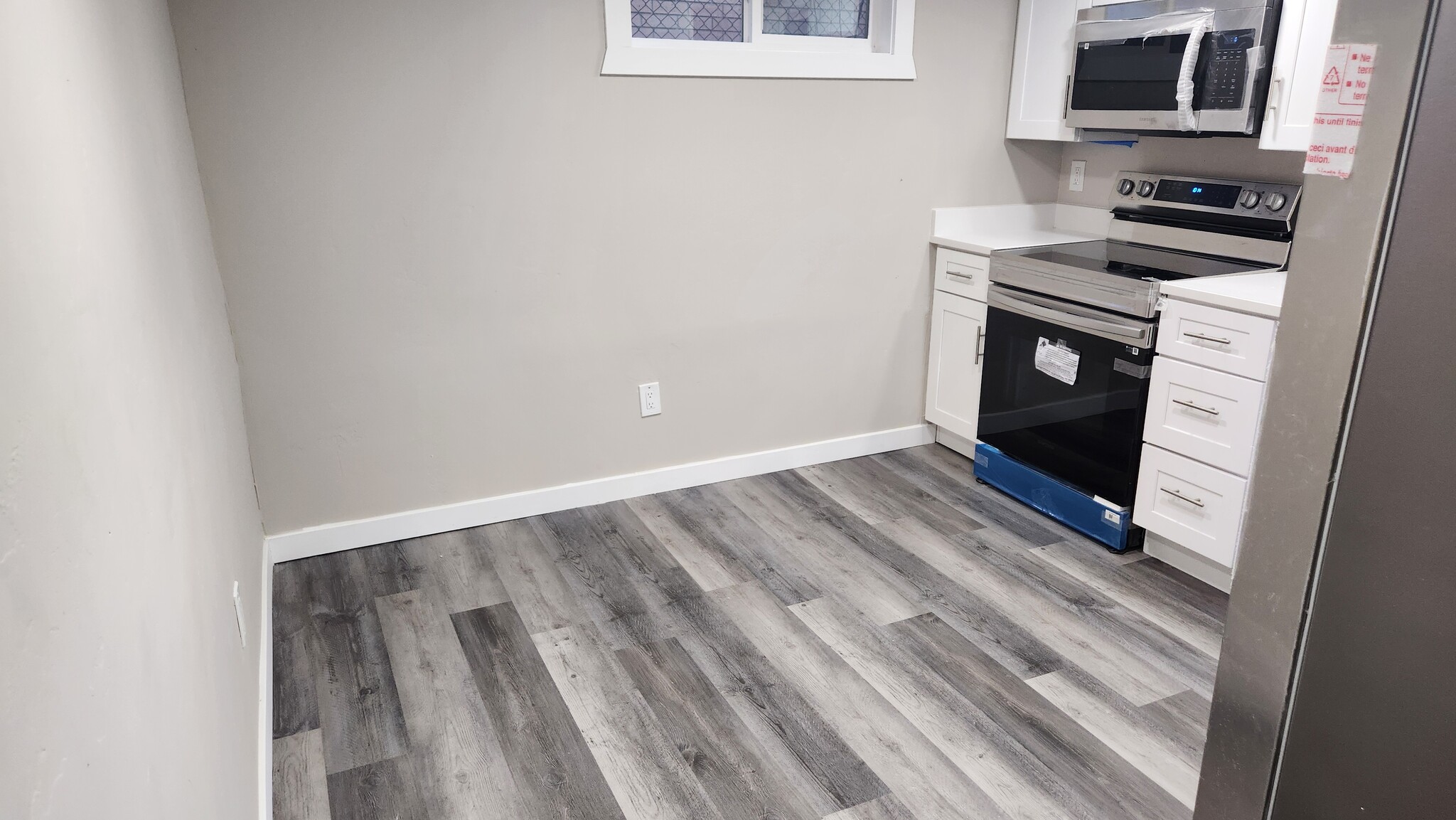 Building Photo - 920 W 600 N