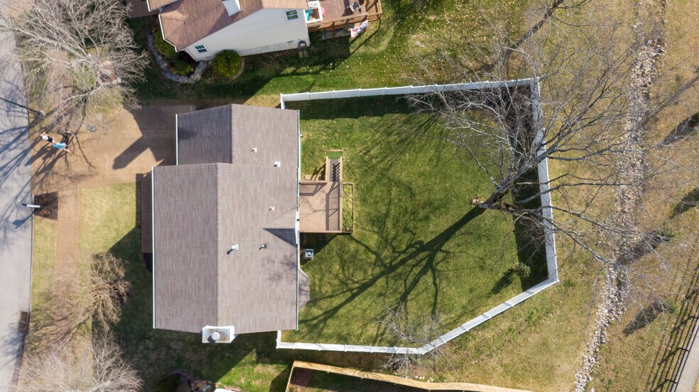 Building Photo - 1012 Meandering Way