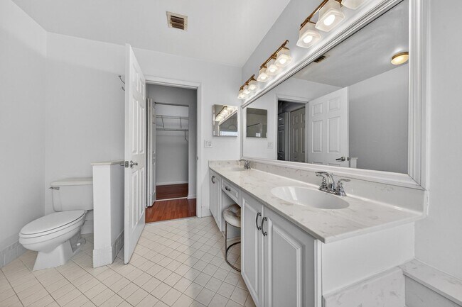 Building Photo - 191 NW 118th Dr