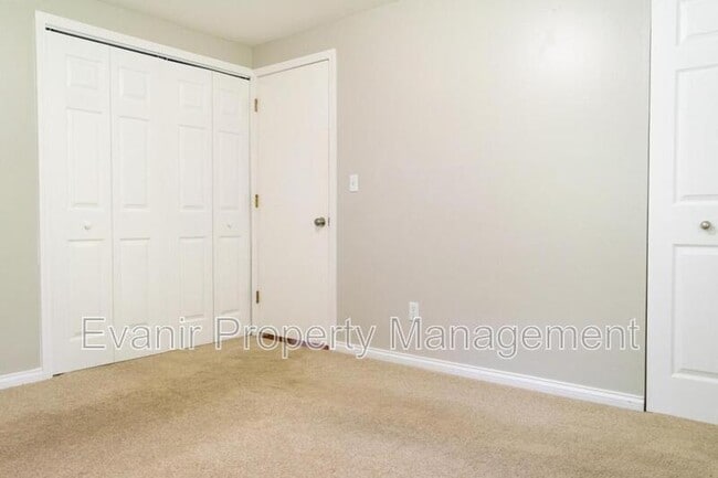 Building Photo - 4407 Nowak Ave