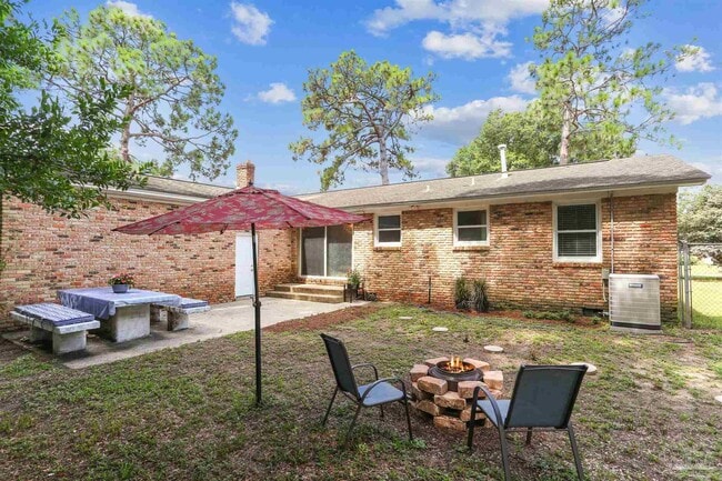 Building Photo - 6222 Maybelle Dr