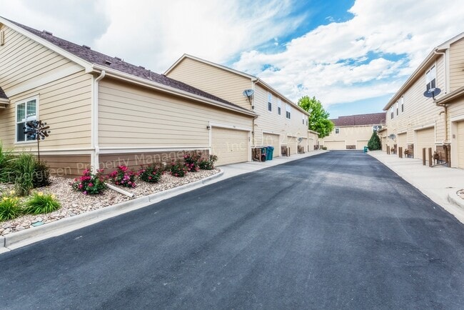 Building Photo - 5126 Harvest Moon Way