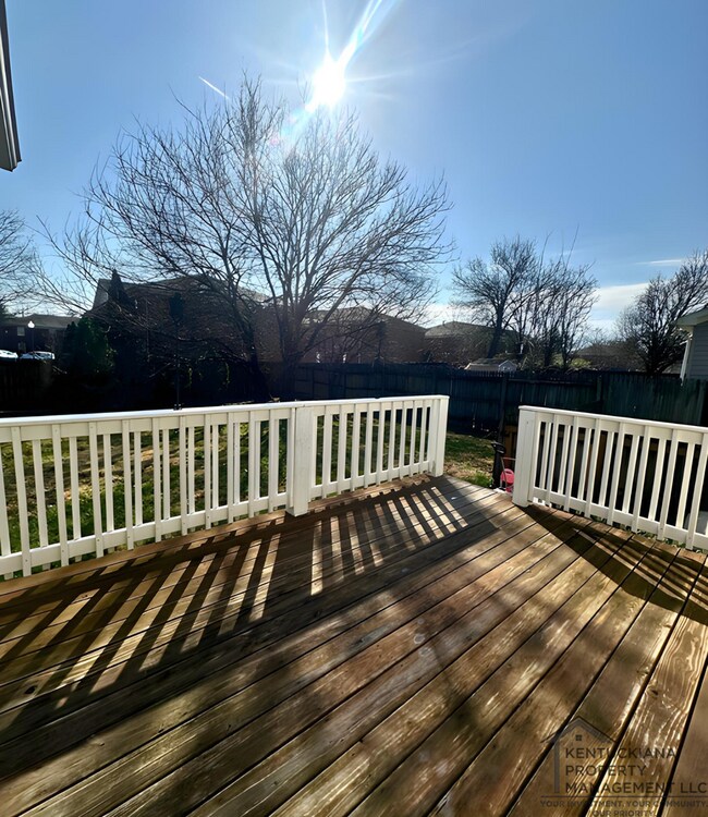 Building Photo - 3BR/2BA Home For Rent in Fern Creek!