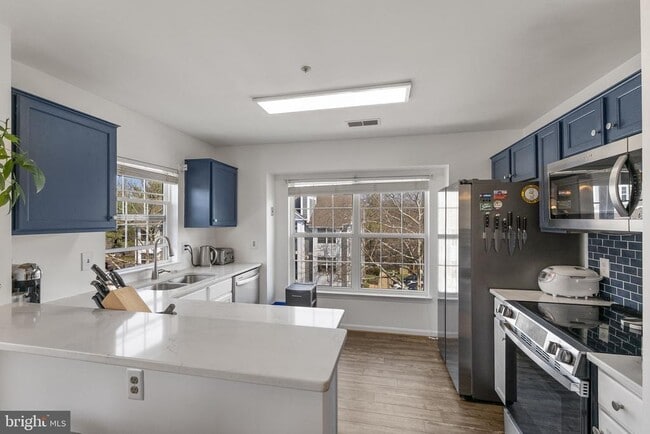 Building Photo - 164 Kendrick Pl