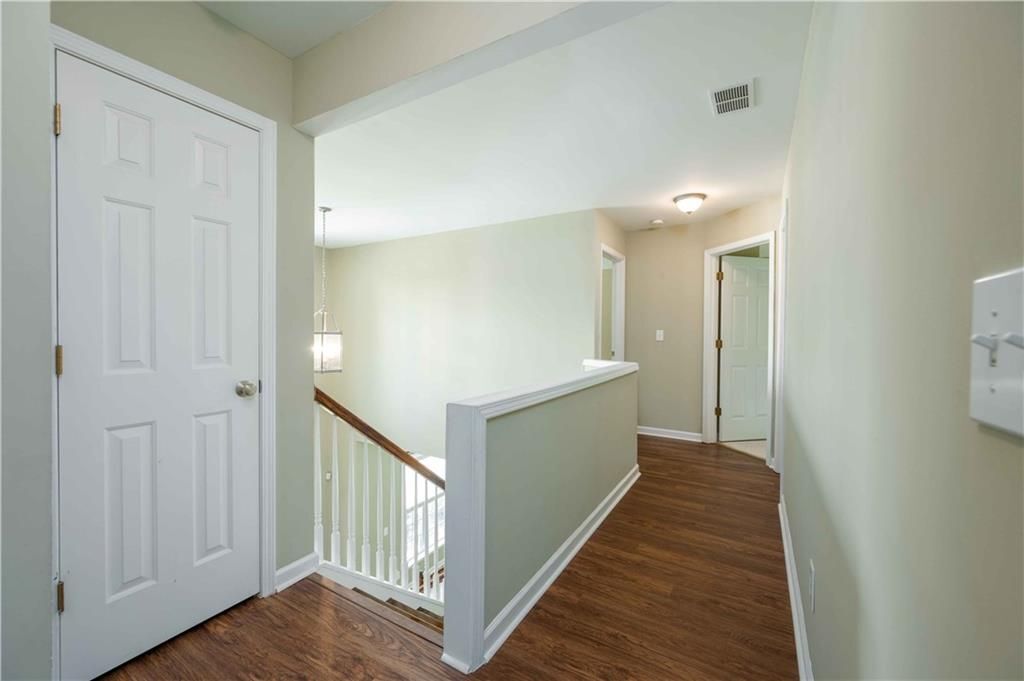 Building Photo - 8405 Friarbridge Dr