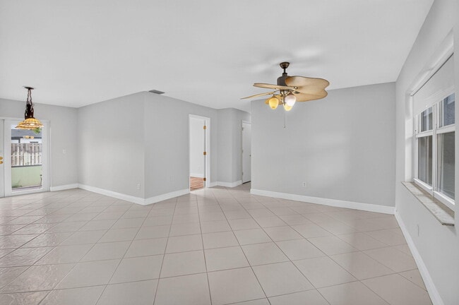 Building Photo - 4599 Betelnut St