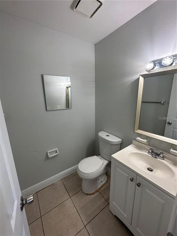 Building Photo - 1348 Fairway Dr