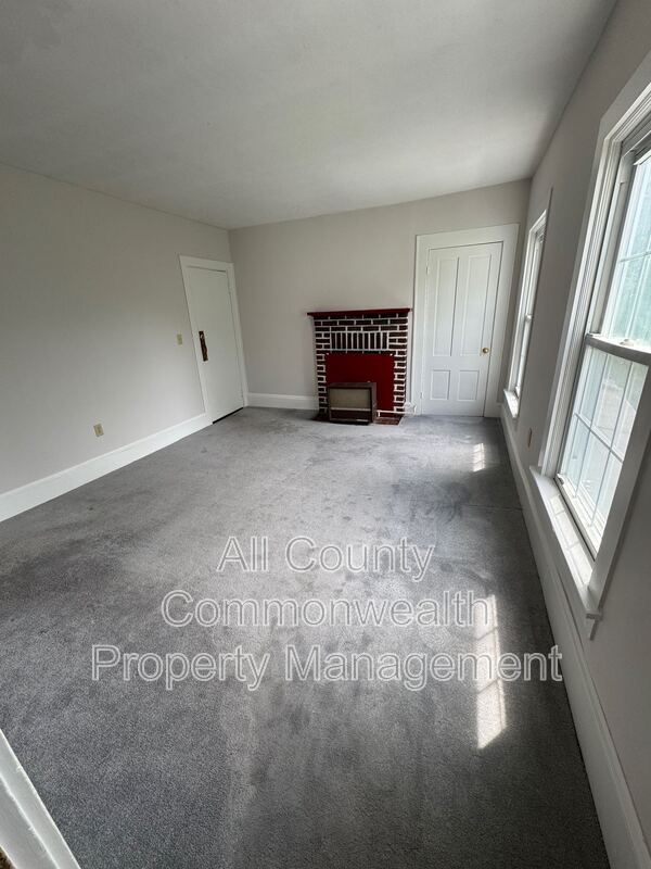 Building Photo - 20 Community Way
