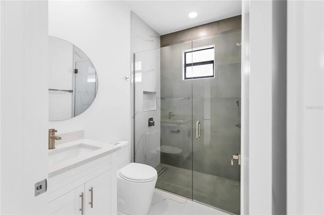 Building Photo - 1180 Vernon Ave