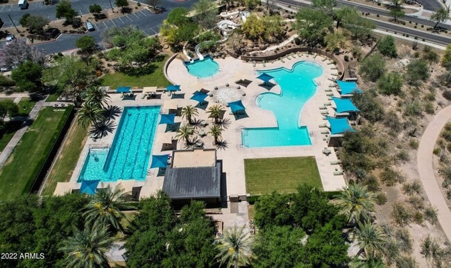 Building Photo - Gorgeous 4 Bed 3 Bath 3 Car home in Peoria with community Pool