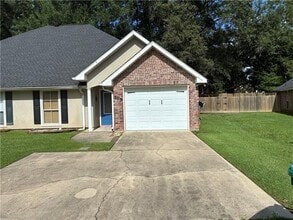 Building Photo - 105 Southgate Dr