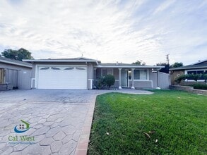 Building Photo - 4484 Lullaby Ln