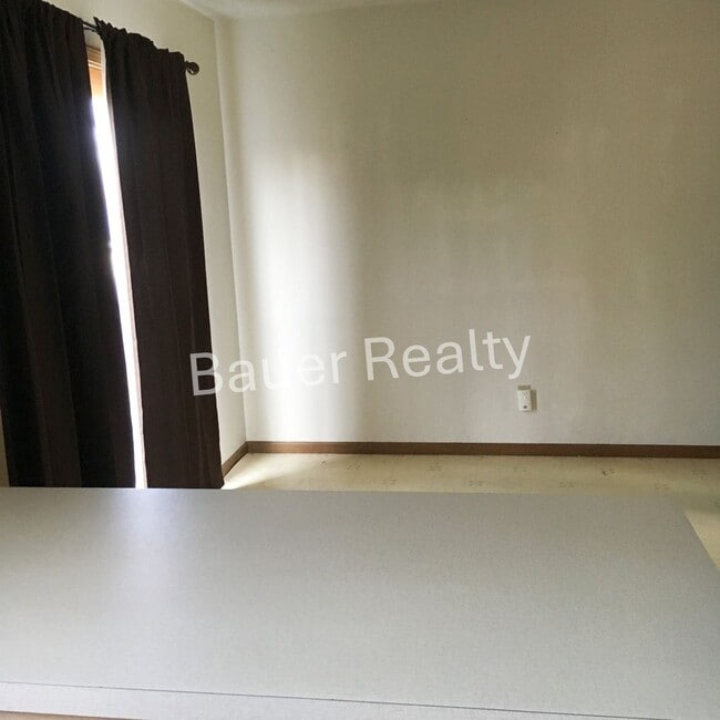 Building Photo - gj1255