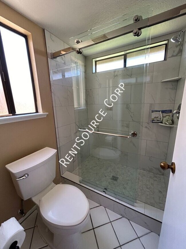 Building Photo - 4663 Cocina Ln