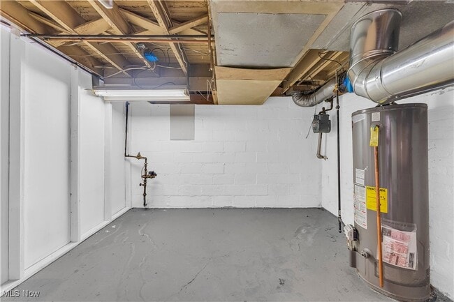 Building Photo - 5223 Clement Ave