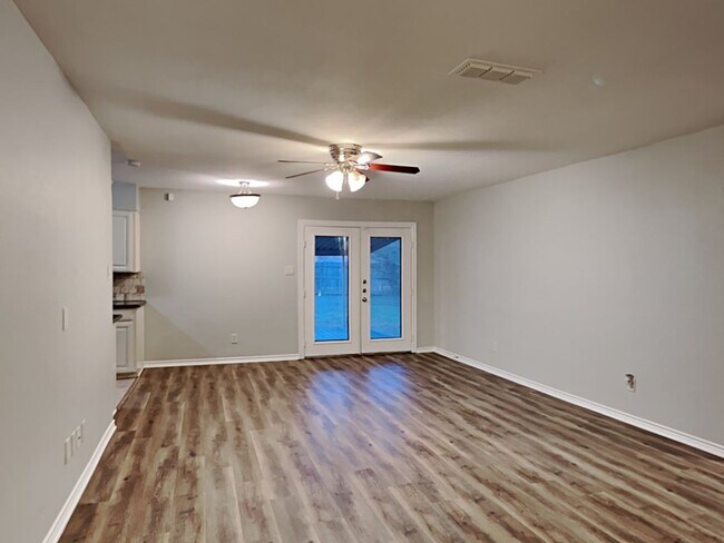 Building Photo - Newly Renovated Single Family Home | 3 BR/1.5BA | 2-Car Covered Parking | Covered Patio